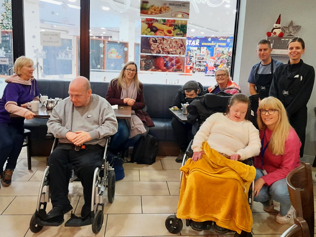 Kare_IRL's tweet photo. Celebrating inclusion and connection over a cuppa at Cafe K for #KildareDisabilityWeek! 🫖💜
We got a very warm welcome from staff, complete with special purple cupcakes to celebrate #PurpleLights23.
Thanks to the Kildare community for their support so far!🌟
#IDPWD23 https://t.co/WsSUcb3m1a