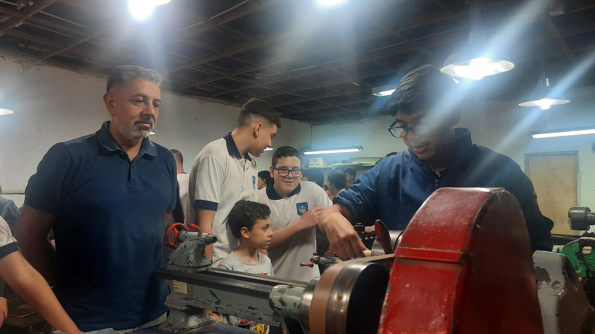GerFloresCba's tweet photo. La Educación Técnica es fundamental para el desarrollo productivo, y me llena de orgullo saber que muchos adolescentes y sus familias aún siguen confiando en ella!!

#Expotecnia2023
#EducacionTecnica
#Ipet251 https://t.co/etS2ZsPMEX