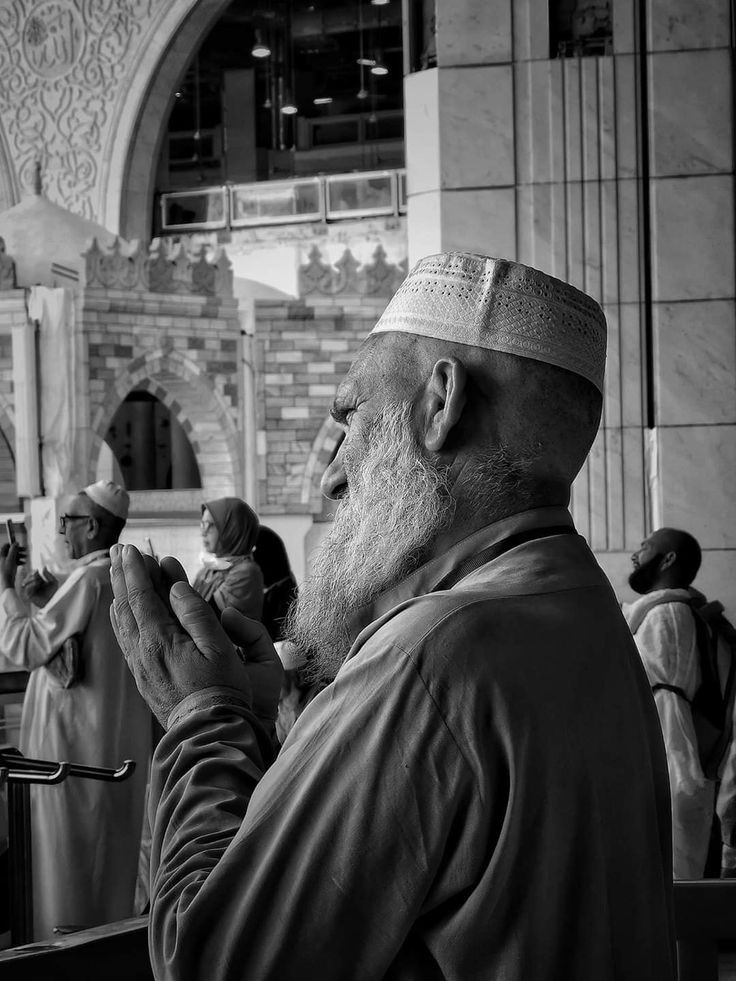 digerkm's tweet photo. Dua ettiğinizde çok isteyin çünkü vereceği hiçbir şey Allah'a ağır gelmez. https://t.co/bpqImRLpJC