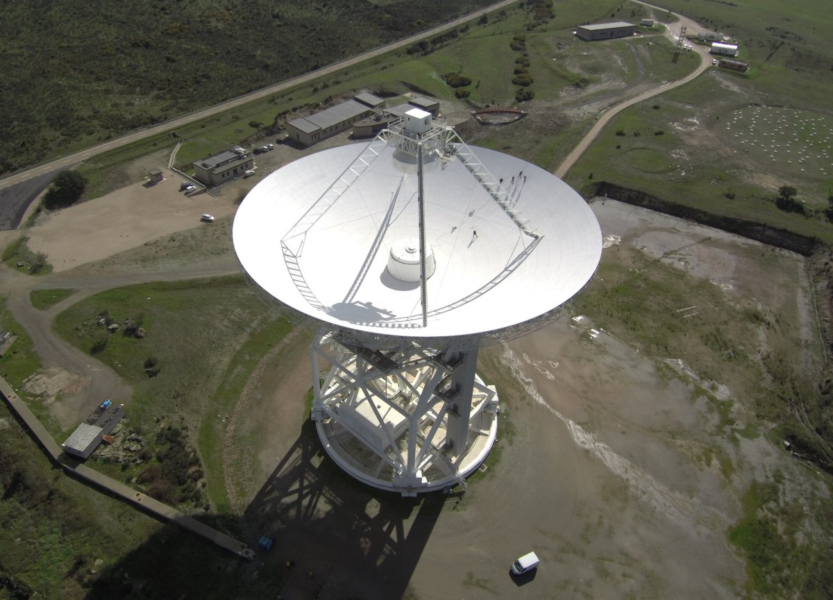 ORP_Astro's tweet photo. #ORPInfrastructure EVN-Sardinia Telescope: 65m telescope in southern Sardinia, currently covering all principal EVN wavelengths except for 5 & 3.6 cm; newest EVN member in the "southern tier". Work in progress to install tri-band receiver going down to 3 mm @IRA_INAF https://t.co/TmH4OADAr9