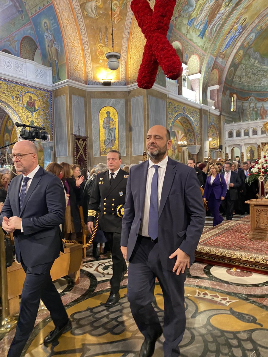 IasonFotilas's tweet photo. Η Πάτρα μας σήμερα τιμά και γιορτάζει τον Πολιούχο της.
Βοήθεια μας ο Απόστολος Ανδρέας.
Χρόνια πολλά στις εορτάζουσες και στους εορτάζοντες!!!
#πατρα #αχαια #φωτηλας #πάμεφωτήλα #αγιοςανδρεας #πολιούχος #agiosandreas #patra #achaia #fotilas #pamefotila https://t.co/VOZSjWzNET