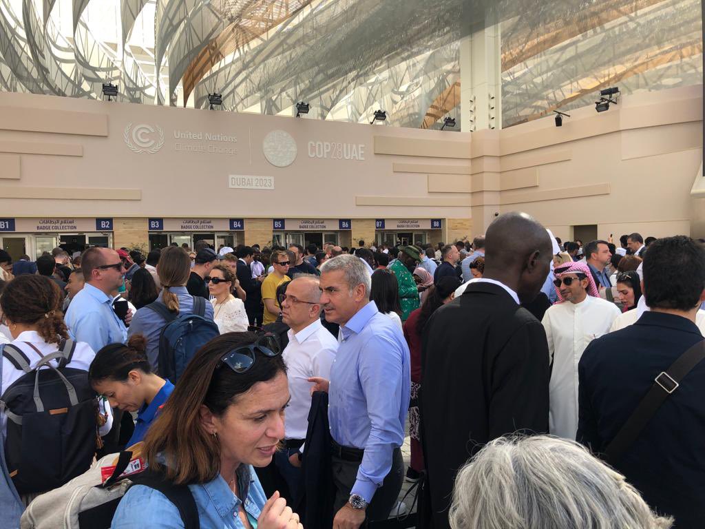 NummelinMarjo's tweet photo. #IlmastoCOP28 käyntiin Dubaissa. Tärkein COP vuosiin - ja myös suurin koskaan. 1,5 asteen tavoite ei saa karata. https://t.co/EQYUVarFjX