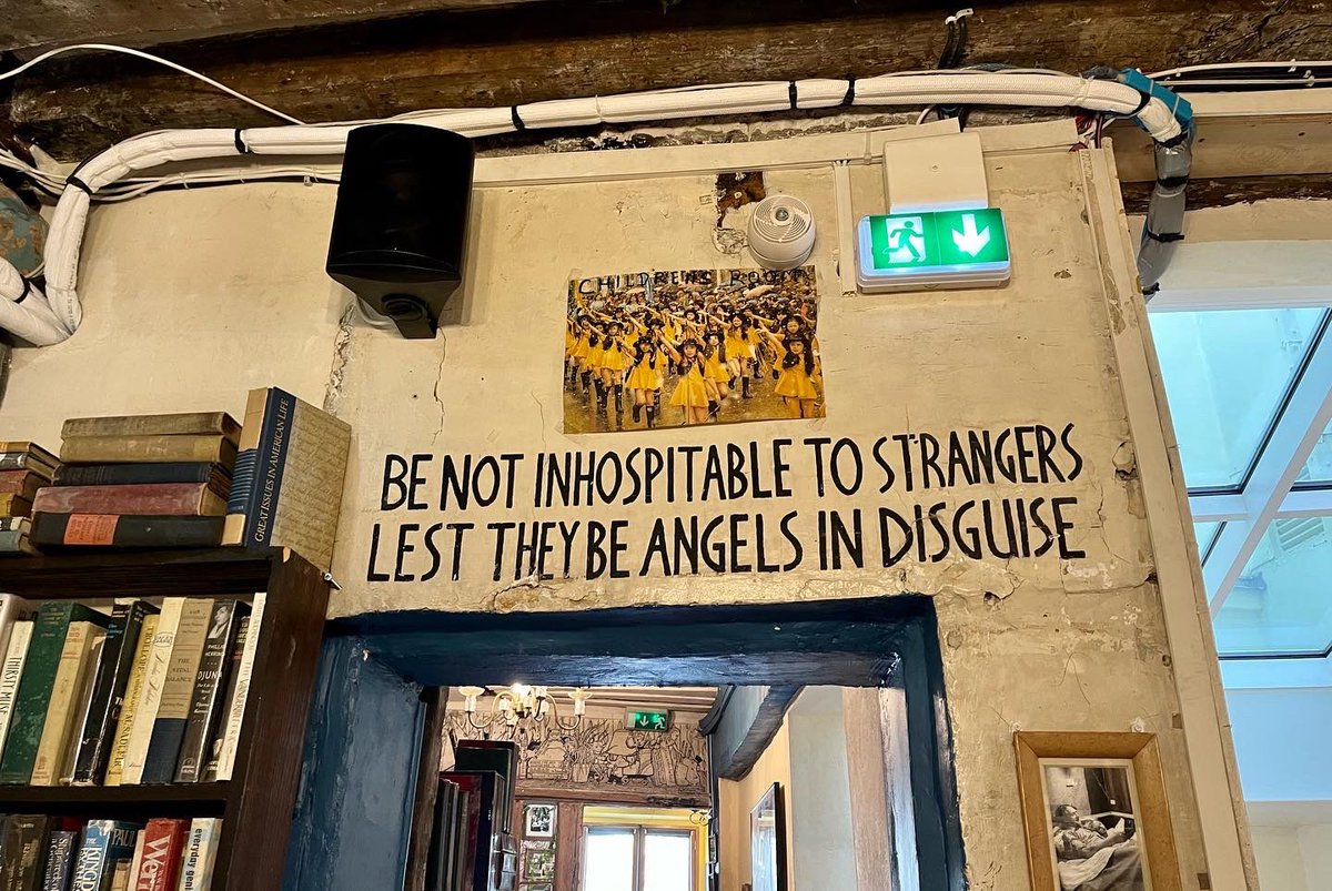 Spotted in Shakespeare &amp;. Company, Paris 🇫🇷