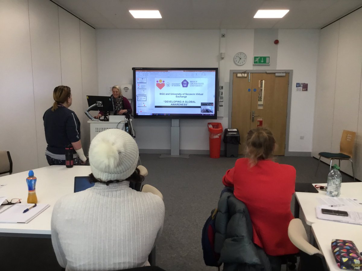 Our virtual link up with Szczecin University Poland.  Witamy to all. MA student Sam Williams starts us off with a presentation about Social prescribing..a very new initiative in the UK. @BGULincoln <a href="/BGUHSC/">@BGUHealthSC</a> #collaborativeworking