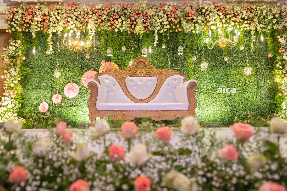 aicaevents's tweet image. The reception decor by AICA Events is a beautiful and elegant way to decorate your wedding reception. It is sure to impress your guests and create a lasting memory of your special day.
#aicaevents #Akhilagoutham #Akhilagouthamweddingdecor #reception #receptiondecoration