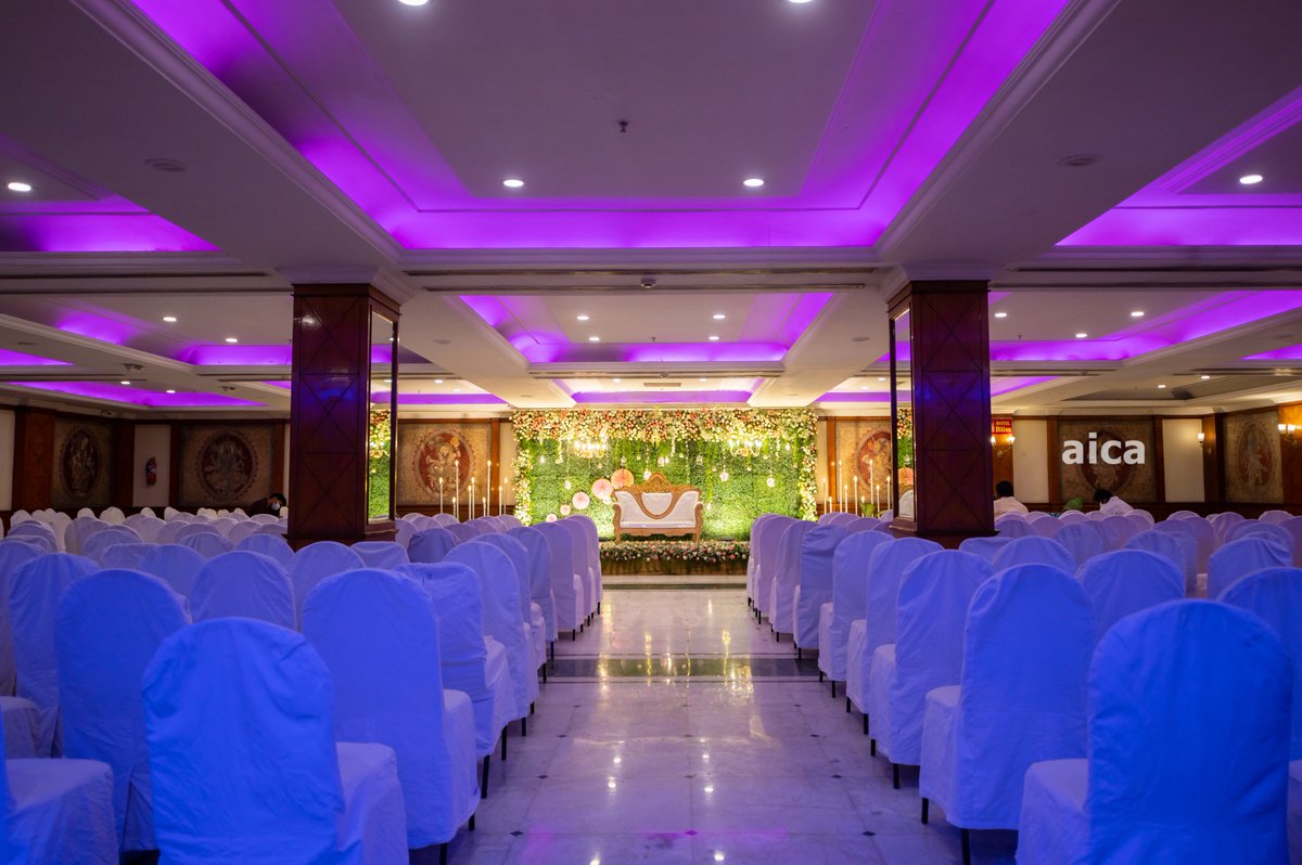 aicaevents's tweet image. The reception decor by AICA Events is a beautiful and elegant way to decorate your wedding reception. It is sure to impress your guests and create a lasting memory of your special day.
#aicaevents #Akhilagoutham #Akhilagouthamweddingdecor #reception #receptiondecoration