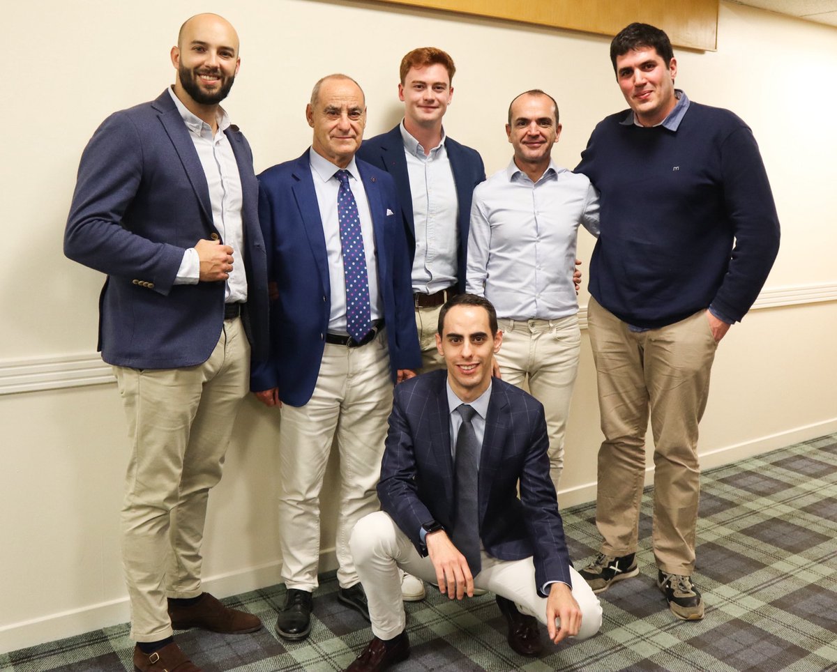 Manu G. Roman tweet media