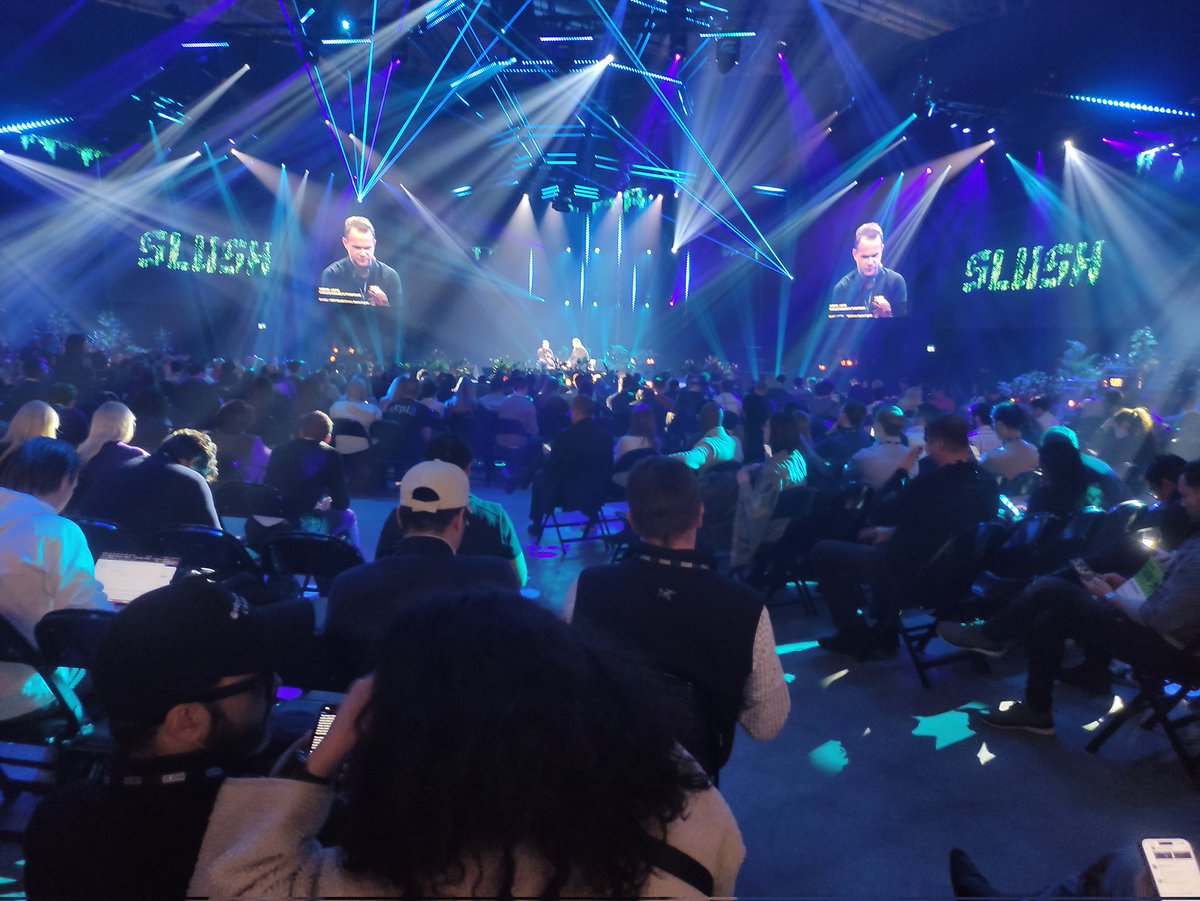 insylo's tweet photo. Today we are in Slush! An exciting event in Helsinki that joins investors and startups. Outside is very cold 🥶 but you can see that inside is very hot. https://t.co/qQcD7wrdGM