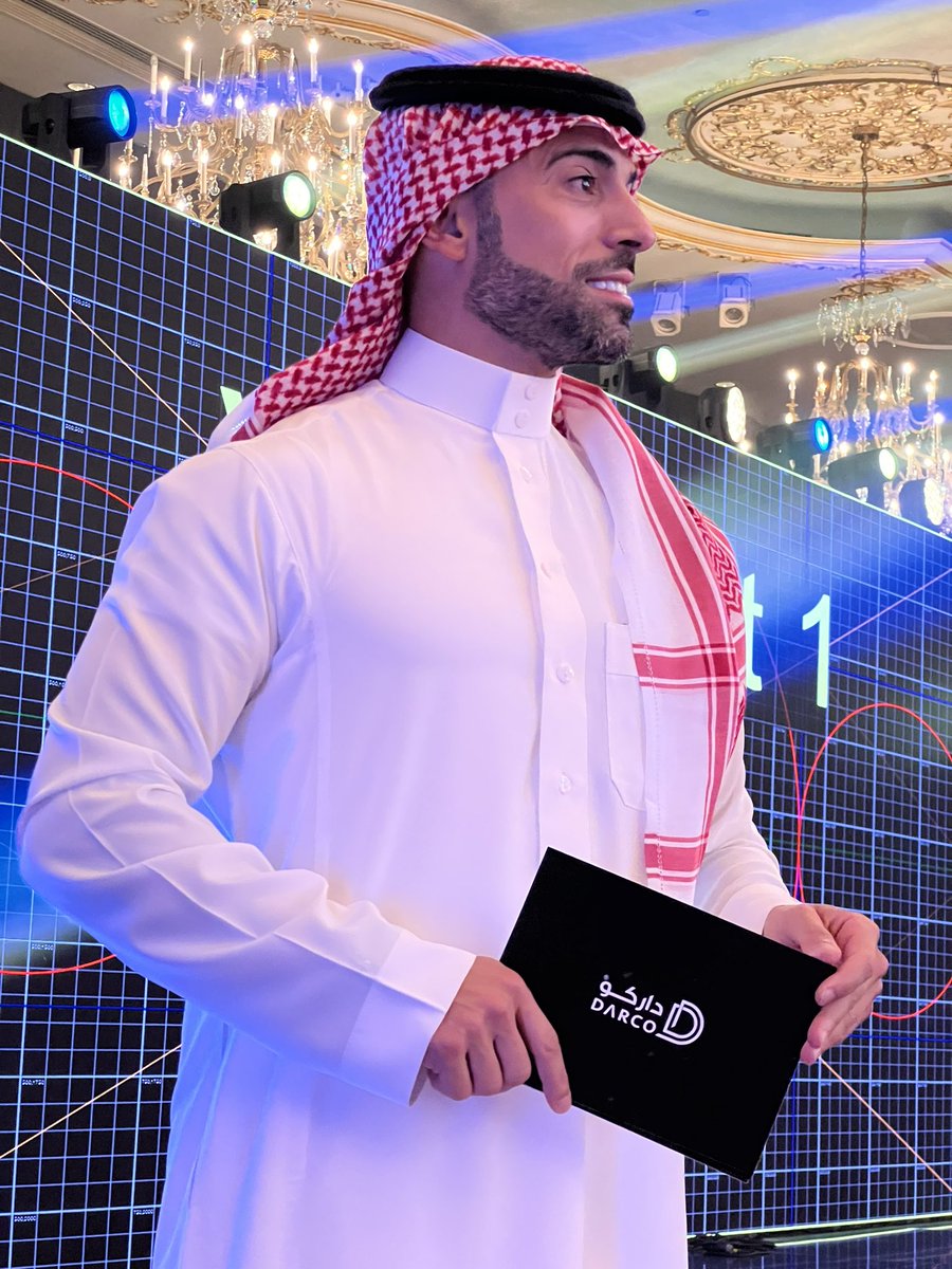 alialgofaily's tweet photo. سعدت بتقديم حفل افتتاح مشروع داركو سقنتشر جدة، بحضور أصحاب السمو الملكي وأصحاب المعالي والسعادة، ورجال أعمال ومستثمرين ومطورين عقاريين وخبراء في مجال العقار. 🤍🇸🇦
@AdelAlmari 
@darco_sa 
#داركو_سقنتشر_جدة https://t.co/SyGUxKlZDT