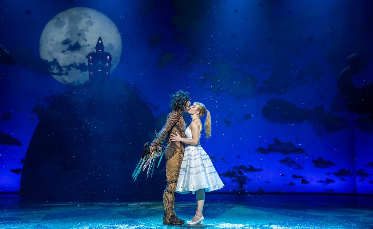 manctheatres's tweet photo. ⭐⭐⭐⭐⭐
REVIEW - Edward Scissorhands is pure magical beauty! The perfect production to see this time of the year!
https://t.co/ewrkZuMfeA
Review @KasRyder
@The_Lowry @New_Adventures @SirMattBourne #liammower @katrinalyndon #kerrybiggin @dommynorth #XavierAndriambolanoroSotiya