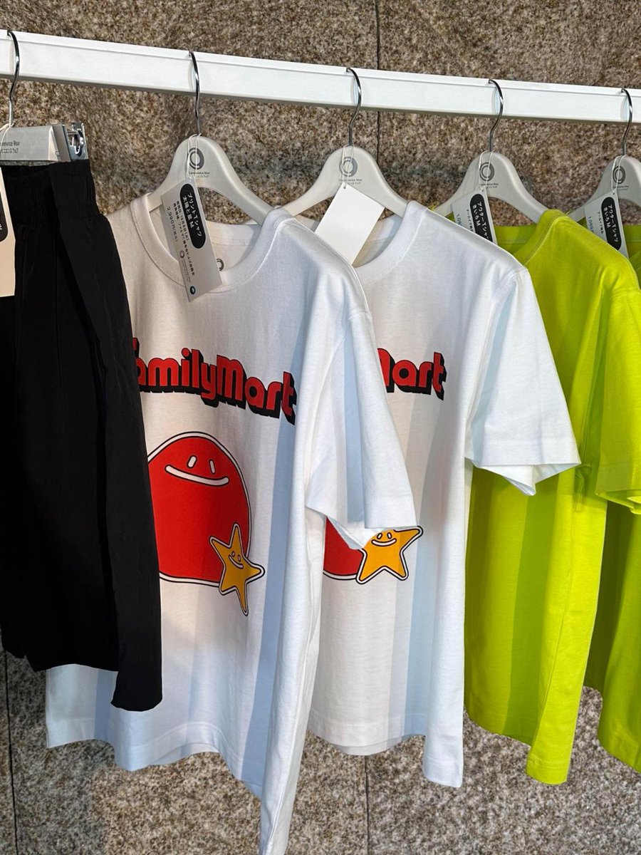 ファミリーマート　麻布台ヒルズ　Tシャツ ファミリーマート　麻布台ヒルズ　Tシャツ
