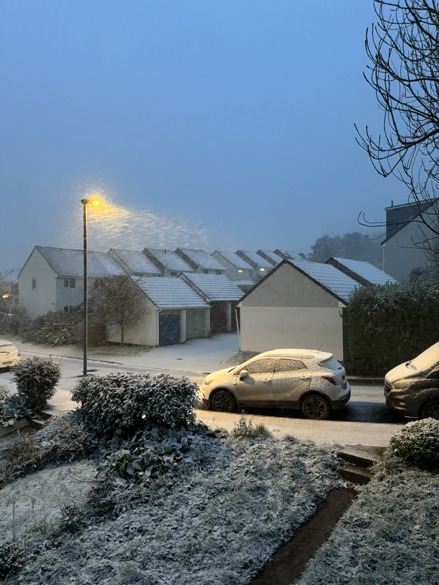 visitsouthdevon's tweet photo. A number of places in #SouthDevon woke up to a light blanket of snow this morning βοΈπ
If you captured a snowy scene today share them in the comments below! β¬οΈβ¬οΈ
πΈ - thanks to Alex from Ivybridge for sending us this photo! #snow #snowday #devonsnow https://t.co/tJgst2N9Kh