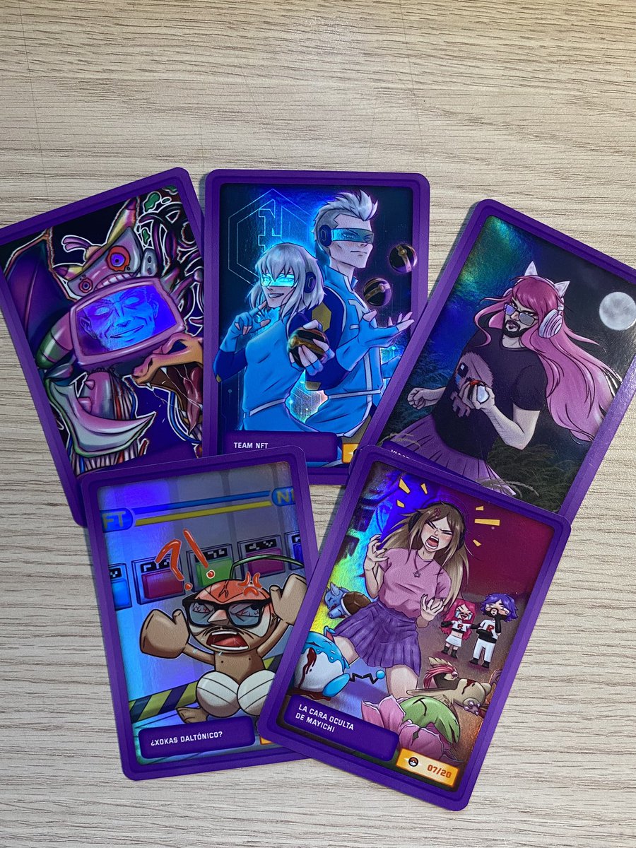 pokluux's tweet photo. Hace dos días me llegaron todas las cartitas que diseñé para la @PokeTwitchCup y han quedado brutales 😍✨ https://t.co/6bDYlr3H2d
