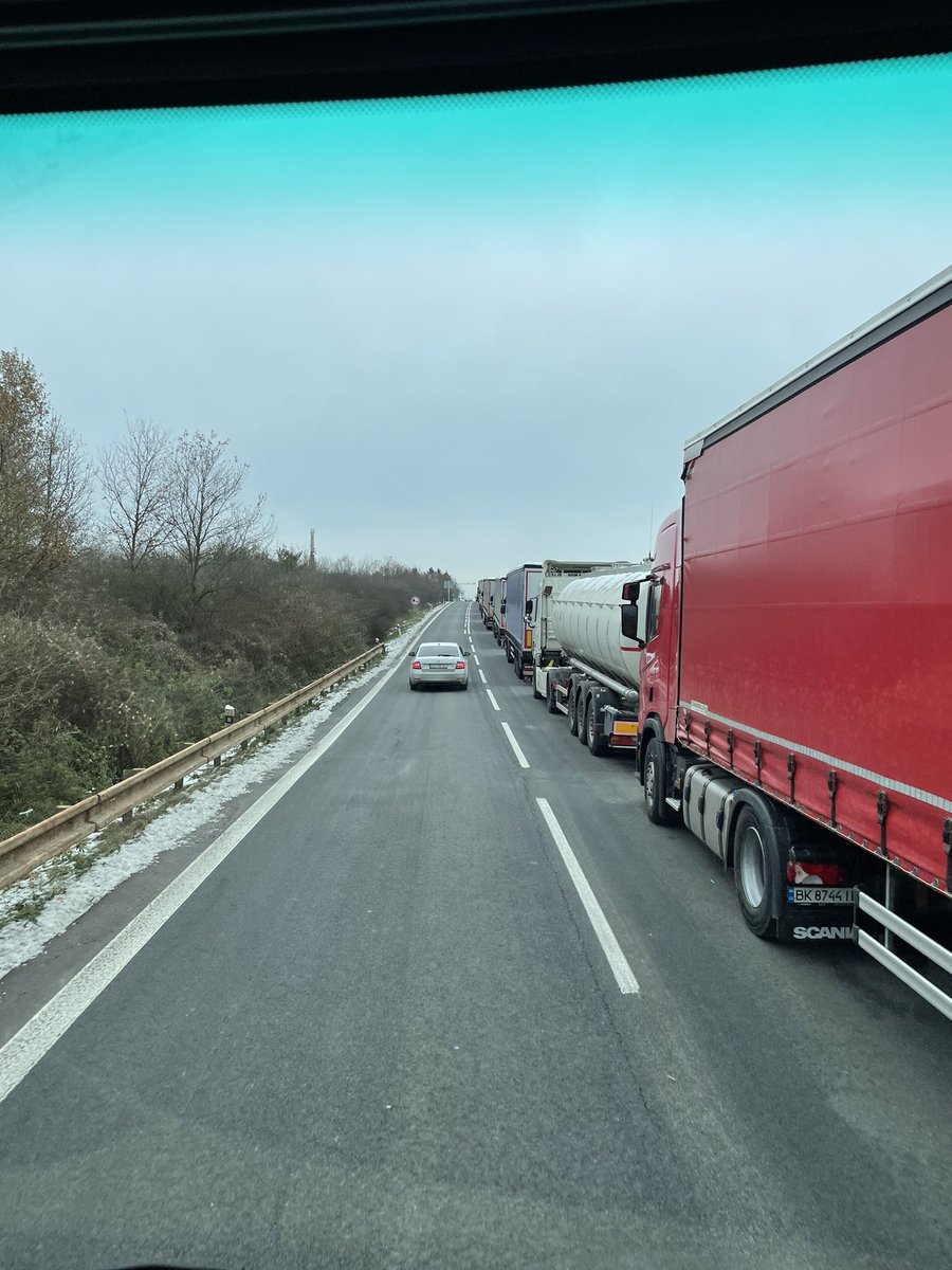 yorkshireaid's tweet photo. 20km of trucks backed up at Slovakia Ukraine border with multiple checkpoints. Thankfully they let us past to go straight through 🙏🏻🇺🇦👏🏻 #ukraineborder #slovakiaborder #ukraine https://t.co/6Fv7KJDK7J