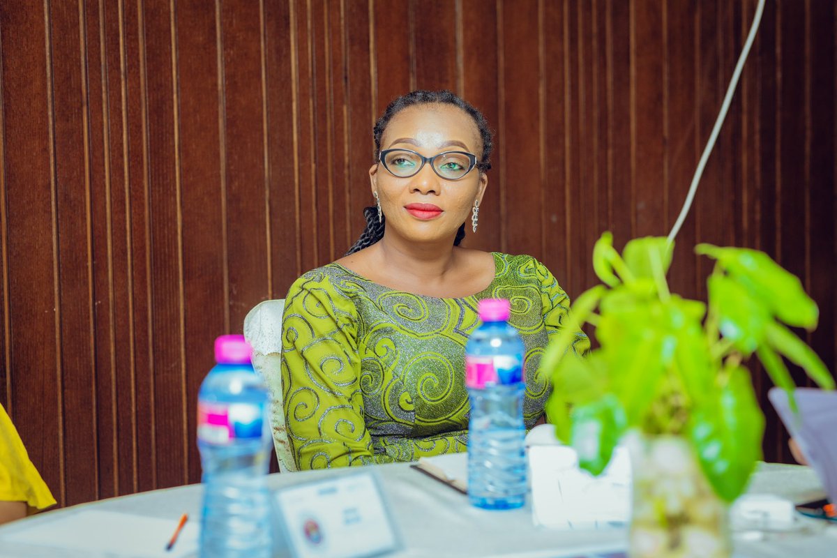 NigeriElles's tweet photo. Comment les femmes entrepreneurs arrivent à surmonter les obstacles dans un environnement économique potentiellement instable et incertain? 
#WeMeet 
2024 https://t.co/V4MYLPXgVw