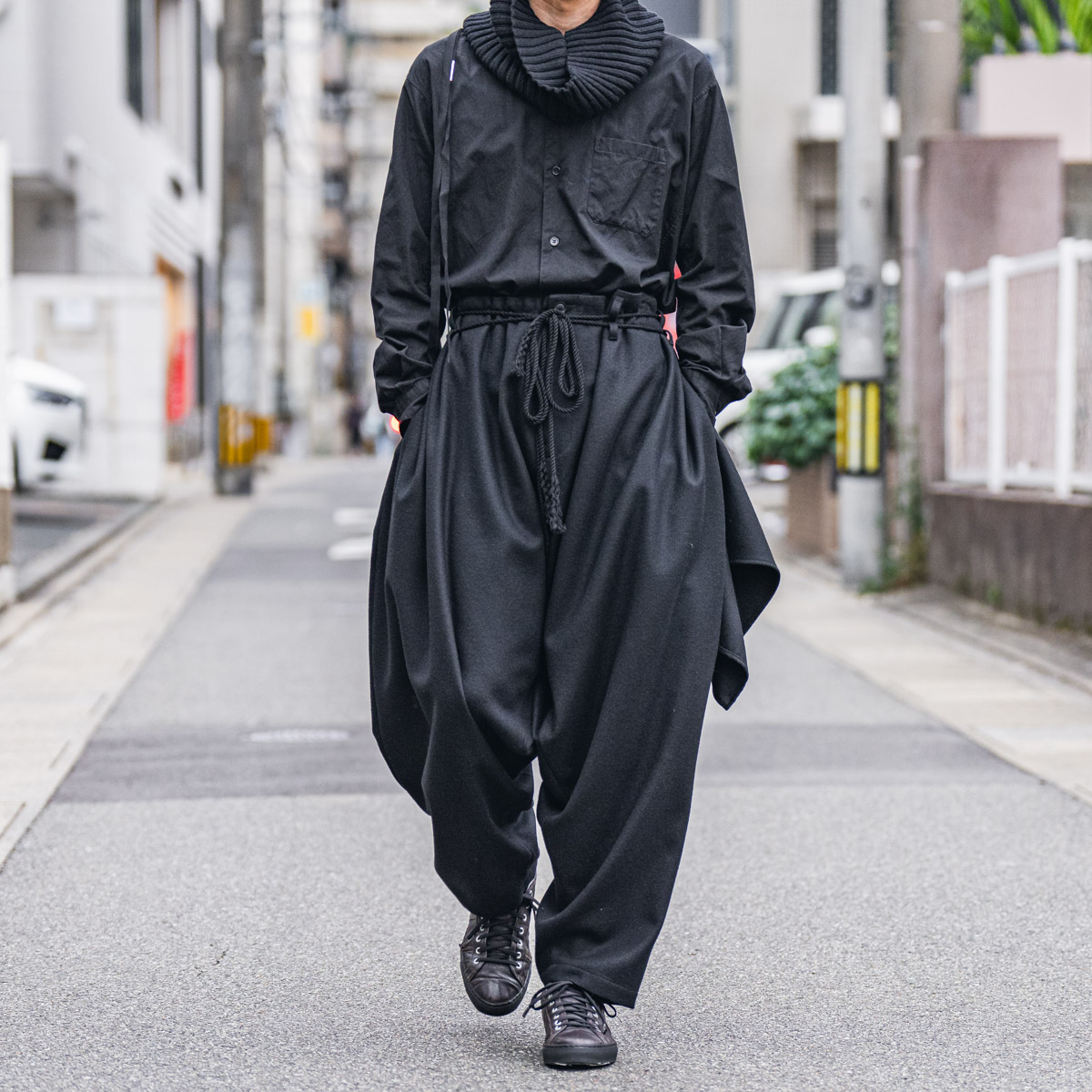 YOHJI YAMAMOTO 23AW LAYERED DRAPED PANTS https://t.co/mHo7MRBx7q