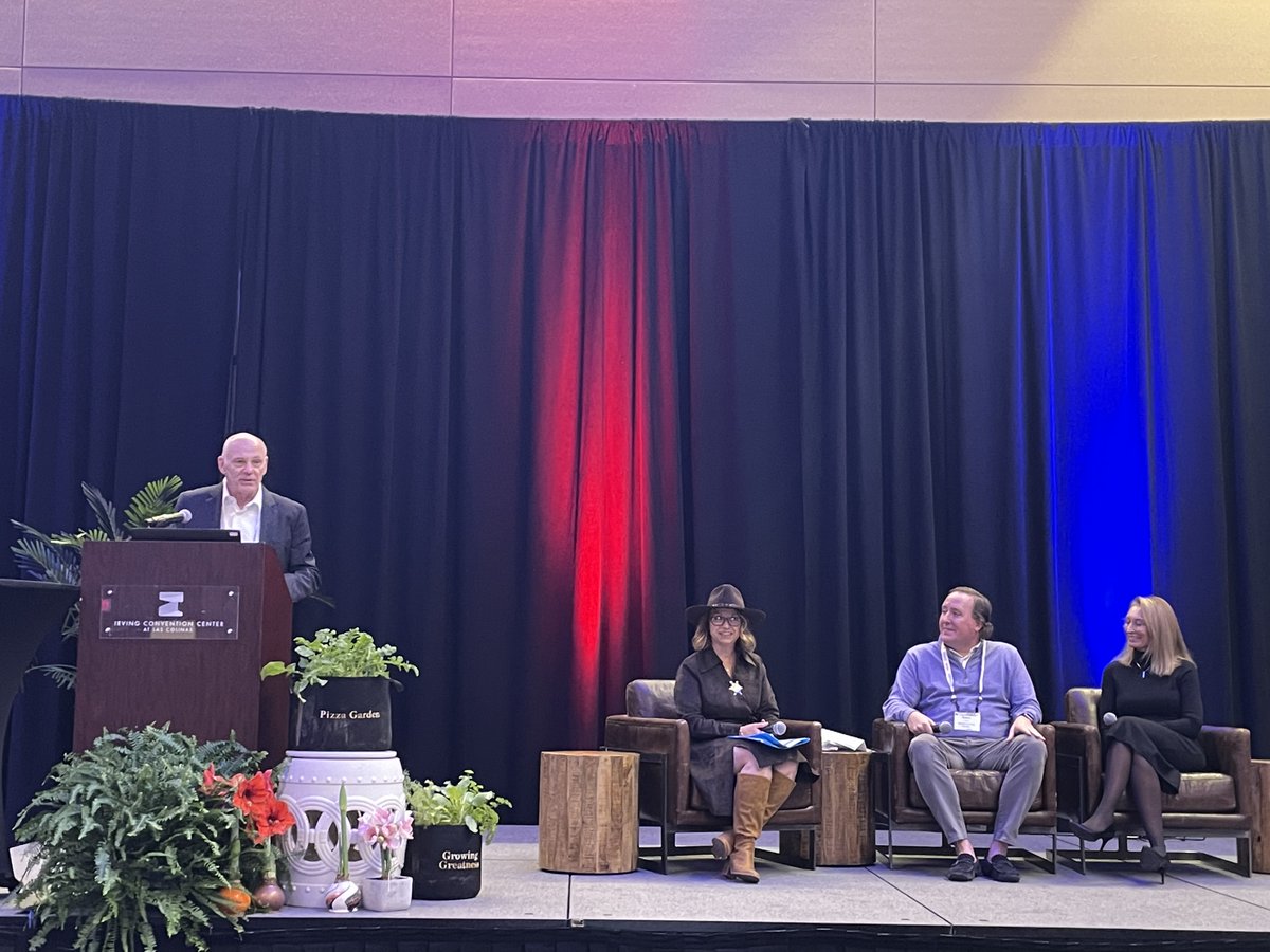 TXEAHC's tweet photo. Yesterday, @ChrisSkisak attended @DFWBGH/@TXBGH's Annual Forum where he introduced a panel discussion on price transparency. Valuable conversations were had.
Thanks for having us, DFWBGH & TXBGH!
#fairhealthcosts #hospitalpricetransparency #pricetransparency https://t.co/BcqbPa4gJN