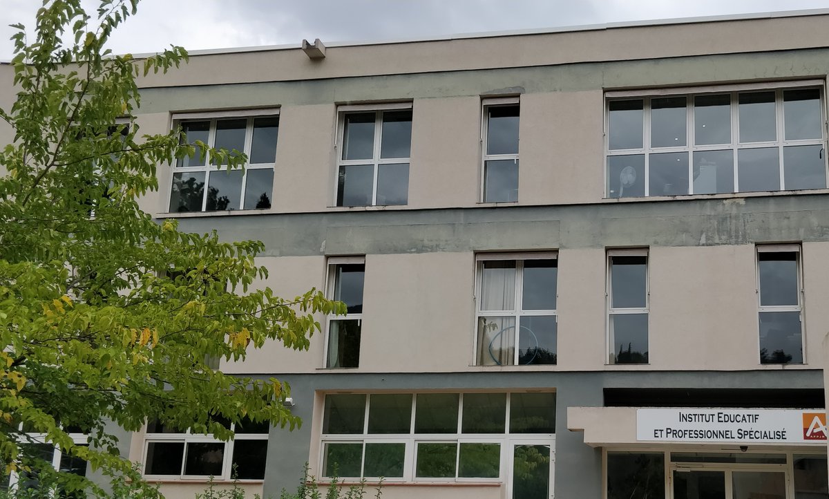 EnerbatCorneli's tweet photo. Le bureau d’étude Enerbat réalise l’ audit du site « IEPS » bâtiments principal et scolaire, sur la base des normes EN 16 247-1 et 16 247-2. Nous vous accompagnons sur toutes les réalisations d’audits pour les particuliers, tertiaire, domaine privé ou public. https://t.co/GXrFoaCiOH