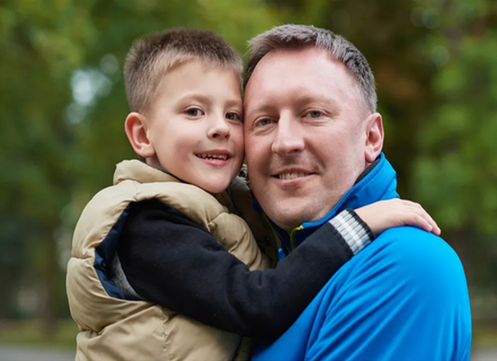 ChildCancer_CH's tweet photo. «Der Kontakt zur Schule ist immens wichtig und darf auf keinen Fall abreissen»
Während der Krebskrankheit von Gino musste sein Vater darum kämpfen, dass er schulisch betreut wird und die Verbindung zur Klasse nicht abreisst.
👉 https://t.co/HyUp277myt

#Kinderkrebs #Integration https://t.co/vA7r74r3g2