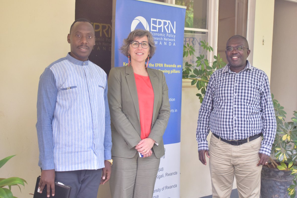 EprnRwanda's tweet photo. Aujourd'hui, le Directeur Exécutif de l'EPRN, @Seth_Kwizera  a reçu Sophie Salomon, la Directrice Adj du Département Diagnostics Economiques et Politiques Publiques de l' @AFD_France ; et ont discuté sur le partenariat potentiel dans la domaine de recherche et débat politique. https://t.co/RJRHMoEqZw