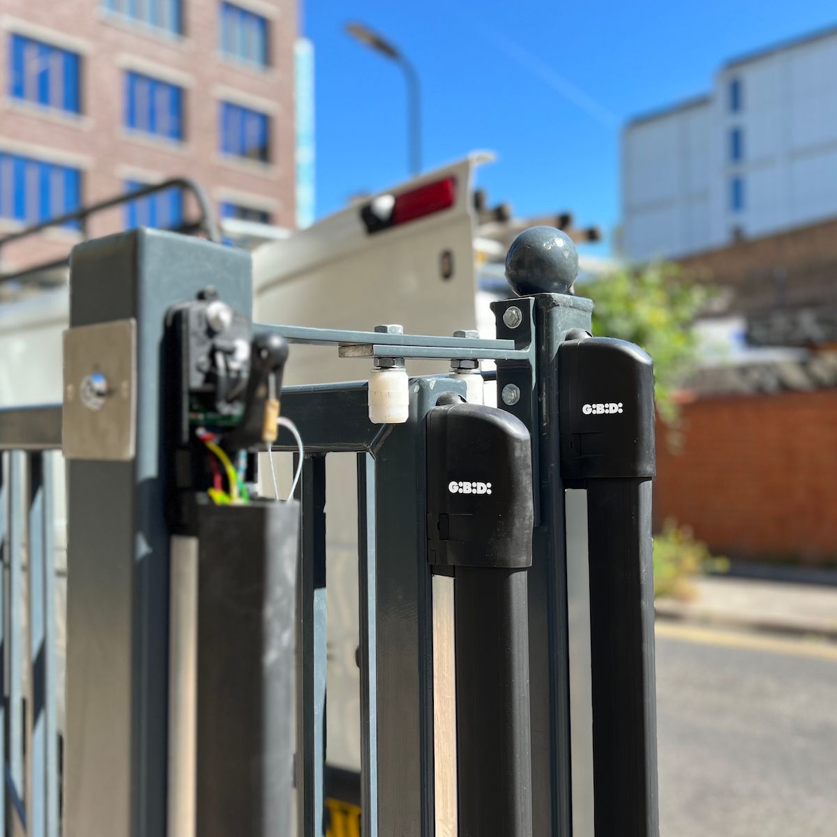 Safety First at GIBIDI UK. Ensure that your automated gate installs are safe and compliant with the GIBIDI range of safety products.   

See the range >> buff.ly/3r95qPQ   

#GIBIDIUK #PeaceOfMind #GateSafety #SafetyFirst #StaySafe