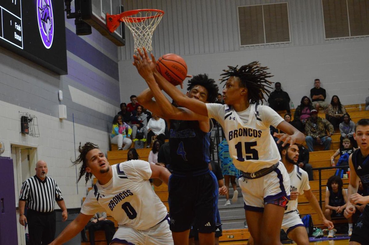 DaytonBBall25's tweet photo. Broncos 🏀 (5-0) stay 🔥 defeating Baytown Sterling 56-42
Top Dawgs
Donavan Thibodeaux 22Pts 1 4Rebs
Braden White 12 Pts 5 AST
#OFOP #WeBelieveInUs https://t.co/zPSxPRHt4X
