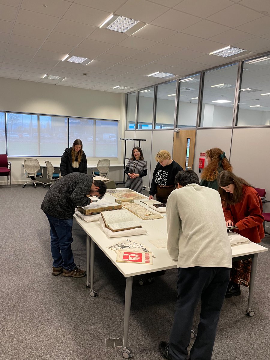 Rhiannon Marks tweet media