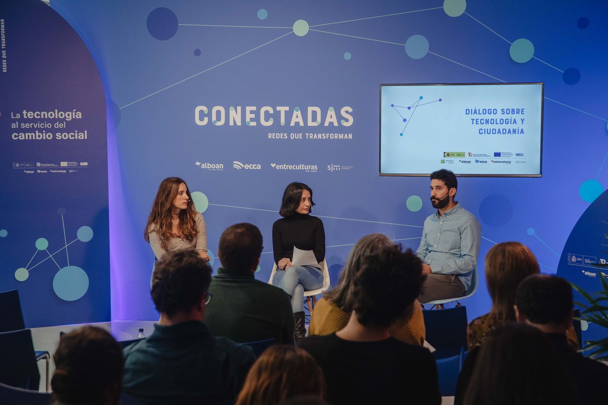 migrantes_sj's tweet photo. Cerramos el acto de presentación de la campaña #ConectadasRedesQueTransforman. 
Gracias por habernos acompañado. 

Recordad que podéis ver de nuevo la retransmisión del evento en https://t.co/QnpDOiHYHW. 

Y visitar la web de la campaña: https://t.co/3LpiIzdPeX https://t.co/PBEZQ26lri