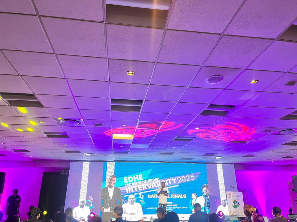 wsu_cferi's tweet photo. 🚀 Exciting day at the EDHE Entrepreneurship Intervarsity 2023 national finals! 🌟 Sending our best wish to Ncedo Ntsabo of Walter Sisulu University, pitching Qombe Maize under Category 4. 👊https://t.co/5478eIlrEa 📹 
 #EntrepreneurshipIntervarsity2023 #Innovation4Impact #EDHE https://t.co/5LEoaZFyT4