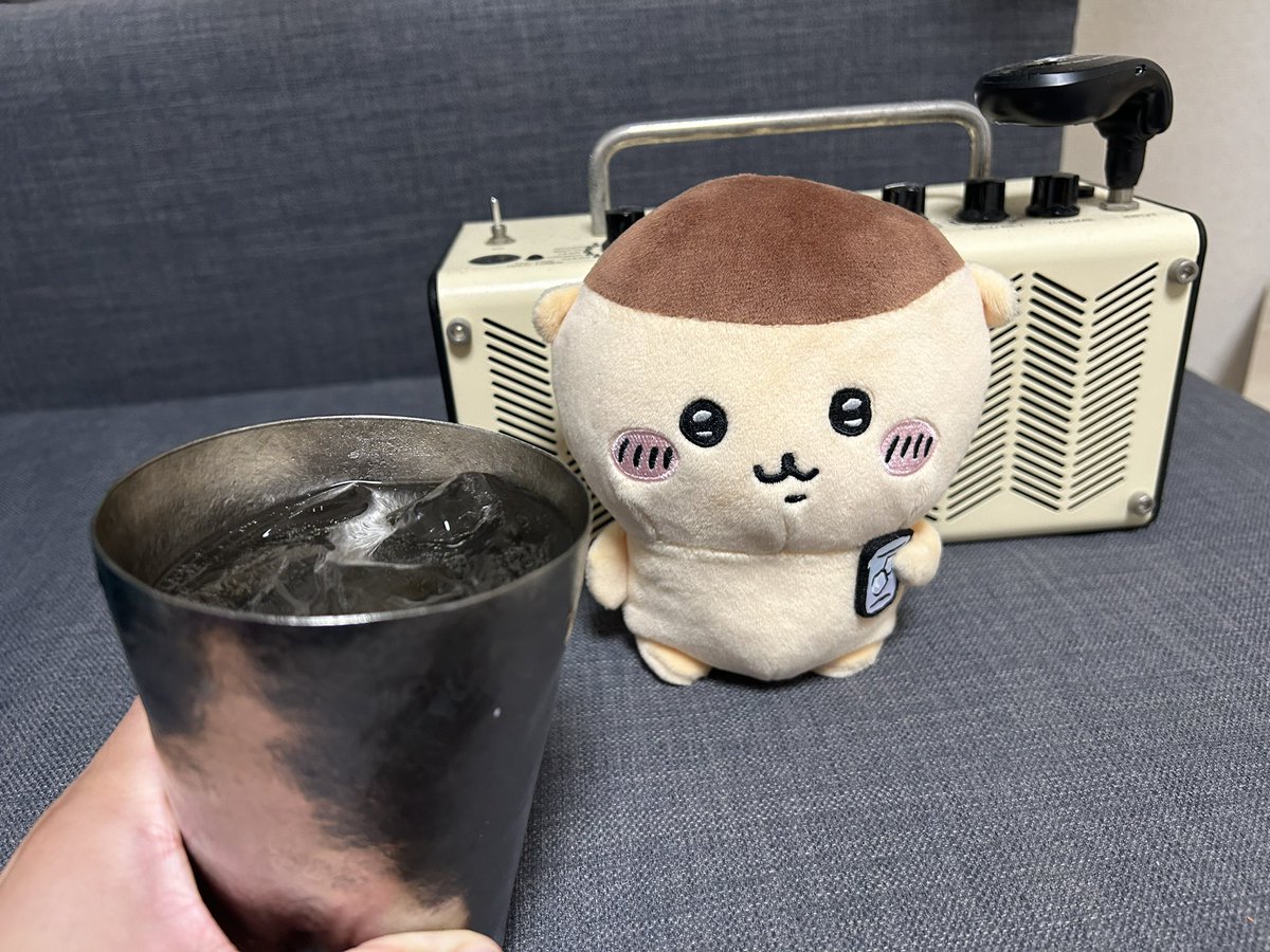 Chasaaan's tweet photo. 飲み友達 https://t.co/cLgPFK9jPU