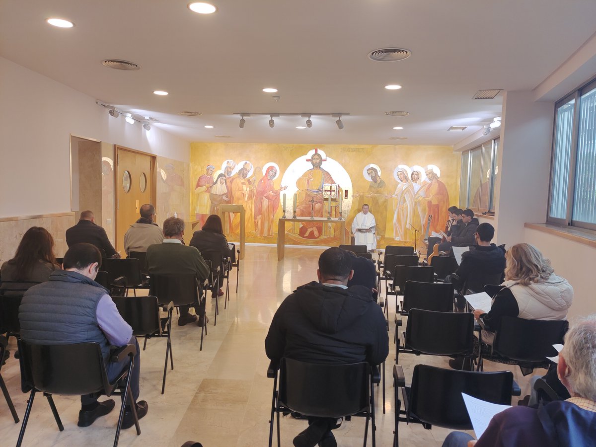 “¡Bendita tú entre las mujeres, y bendito el fruto de tu vientre!” (Lc 1,42). Los alumnos se preparan para el adviento. Oración dirigida por el profesor de la Facultad Dr. Manuel Sánchez Sánchez
