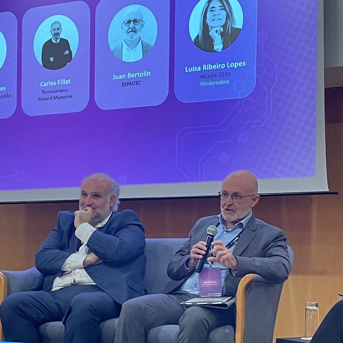 espaitec's tweet photo. 🗣️ El director de Espaitec, Juan A. Bertolín, ha participado esta semana en el #XVIEncuentroIbérico, organizado por @Tecparques y @APTE_es, para hablar sobre transformación digital en los parques científicos y tecnológicos
#LosParquesAportan #HubAsaService https://t.co/E7GeBH330Z
