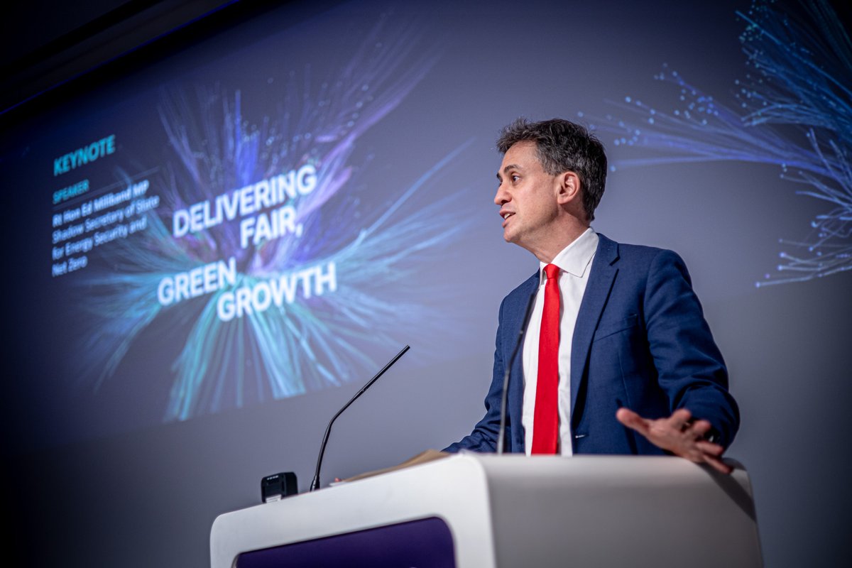 At our #IGConf23 @Ed_Miliband talked about the role of public investment in making the transition to net zero fair, and @UKLabour's commitment to £28bn a year to tackle the climate crisis. If you missed it, listen back to it here: youtube.com/live/bDoYjCFJL… 👈🎧(5:38:00)