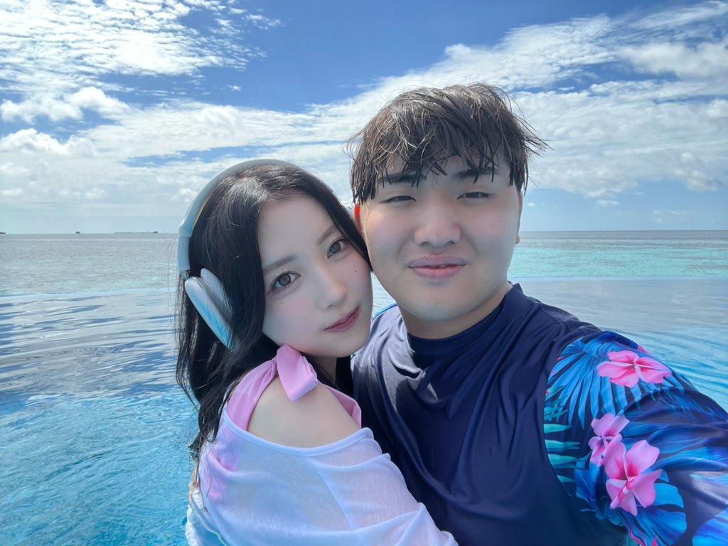 mcgardman's tweet photo. 新婚旅行でモルディブに来てます🇲🇻
海とれなちゃんが綺麗すぎる😭
何よりMYがいない日常最高❤️‍🔥 https://t.co/B632ntCl7l