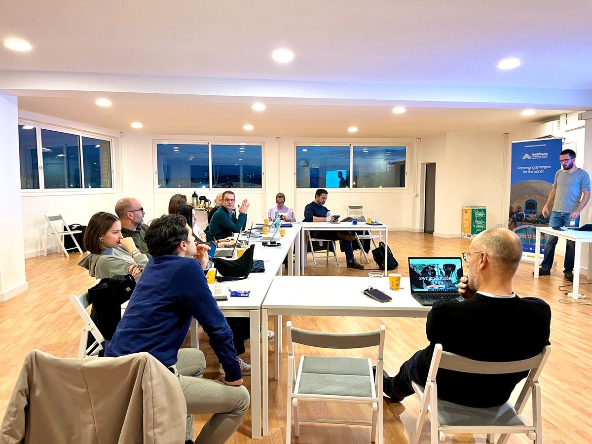MedWaves_Centre's tweet photo. 🚀Exciting news!🚀

The kick-off event for the EU-funded #SOFIGREEN project took place yesterday in Barcelona at the @Naubostik! 

Let’s converge synergies and foster cooperation for #SocialFinance 💰 and #SocialGreening! 🌳 https://t.co/wLFGm2QvVs