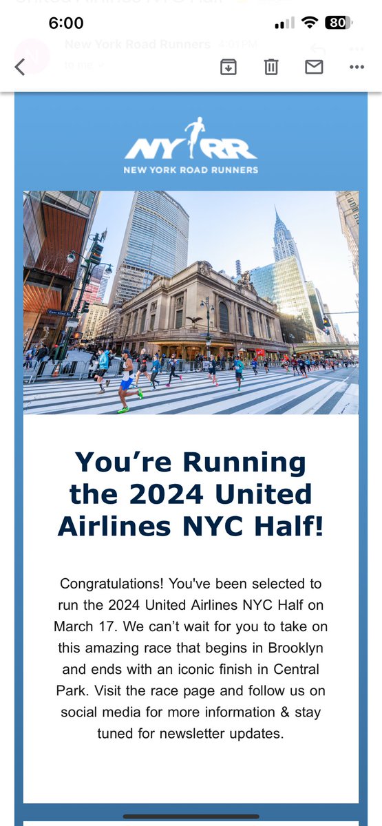 Merry Christmas to meee! I’ll be hitting the streets of NYC on March 17 ☘️ to run the #UnitedNYCHalf! Who else is running it?