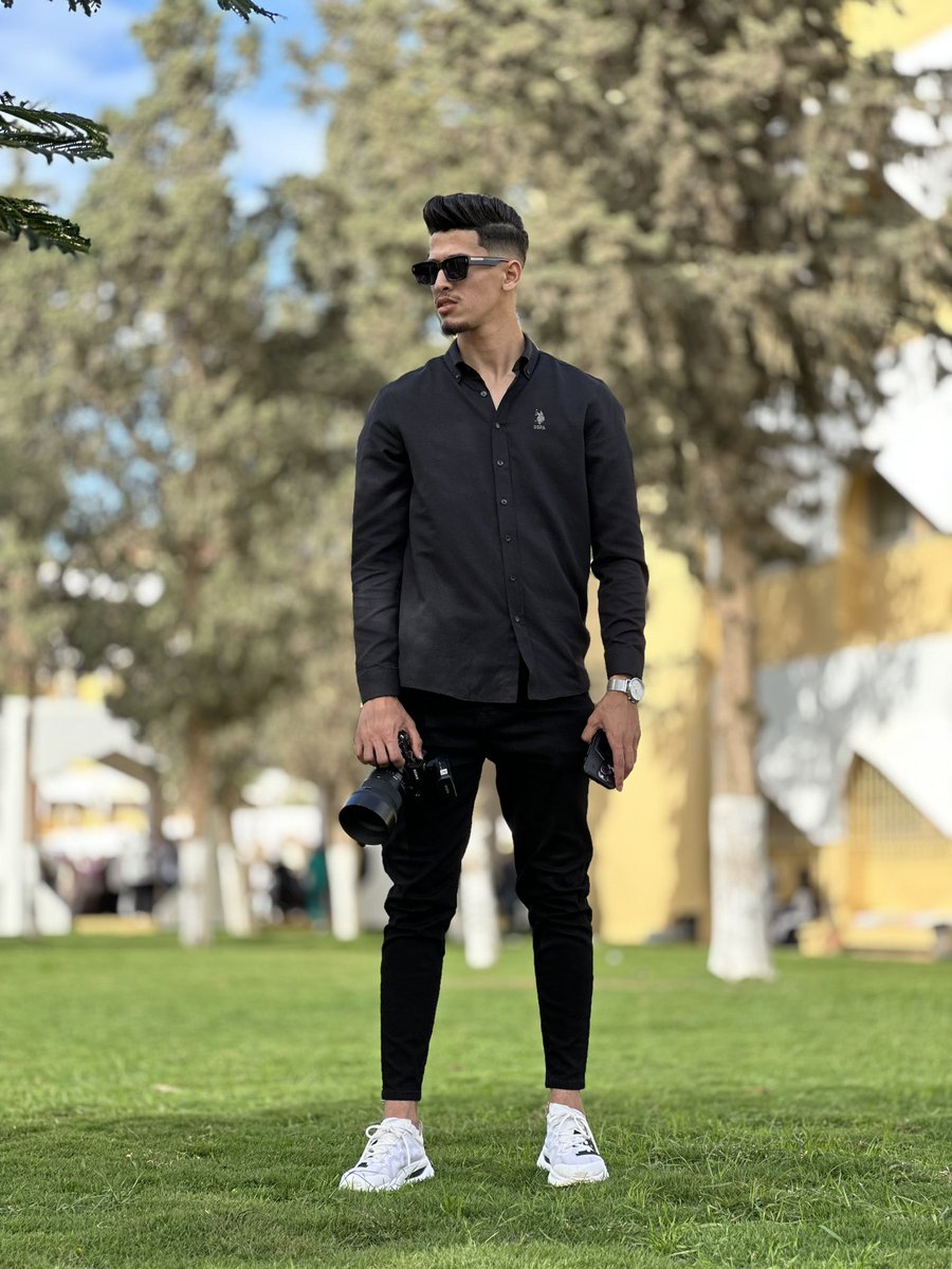 M__FRHAT's tweet photo. البوم احزان 🤪🖤🖤 https://t.co/v8X8rZ7AFk