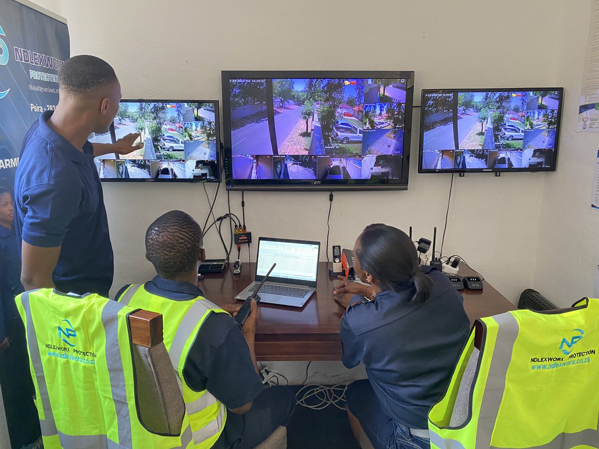 ndlexworx's tweet image. Our dedicated control room operators are the vigilant eyes behind the scenes, ensuring round-the-clock security. With cutting-edge technology, we excel in off-site monitoring, delivering peace of mind wherever you are. Your safety, our priority. #OffsiteMonitoring #Security