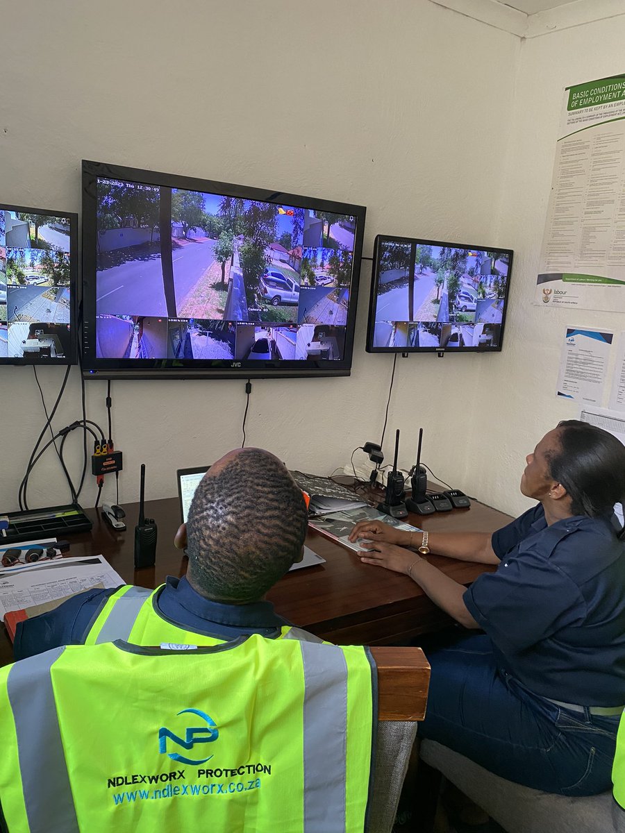 ndlexworx's tweet image. Our dedicated control room operators are the vigilant eyes behind the scenes, ensuring round-the-clock security. With cutting-edge technology, we excel in off-site monitoring, delivering peace of mind wherever you are. Your safety, our priority. #OffsiteMonitoring #Security