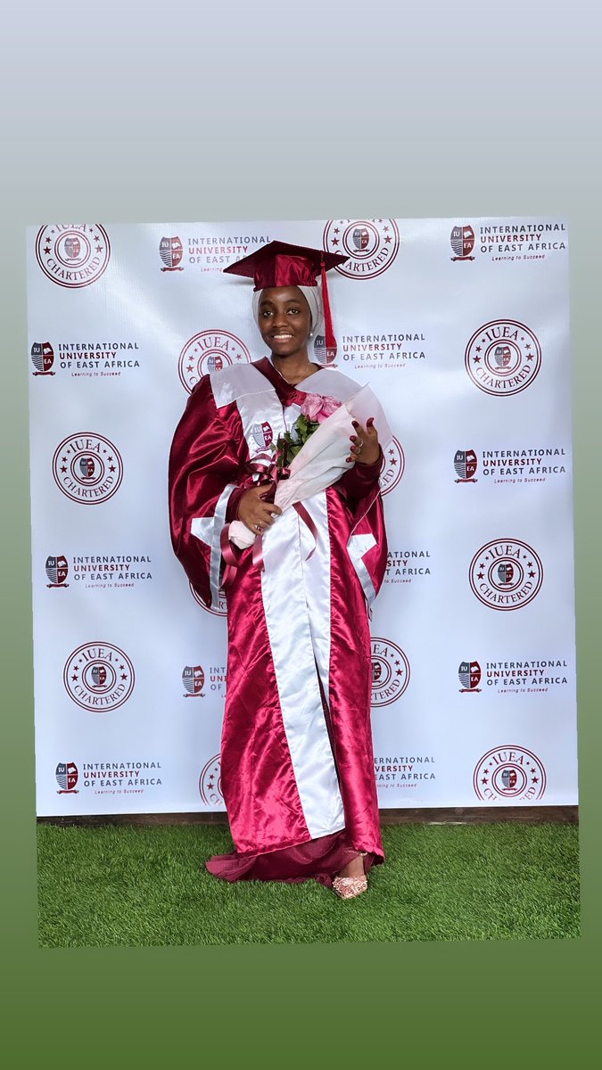 ayeeshar__'s tweet photo. Alhamdulillah, that’s a wrap🎉🎓❤️ https://t.co/NLUvIOzAQE