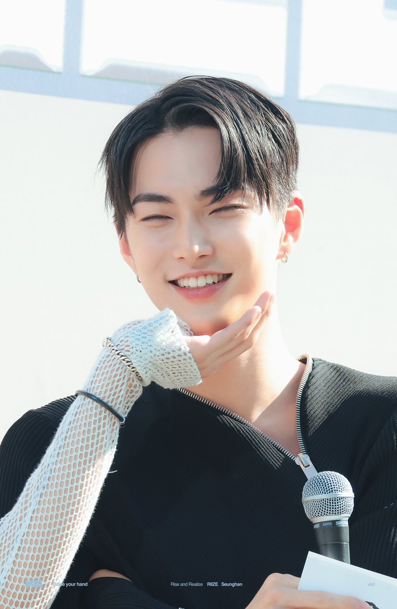 하랑 tweet media