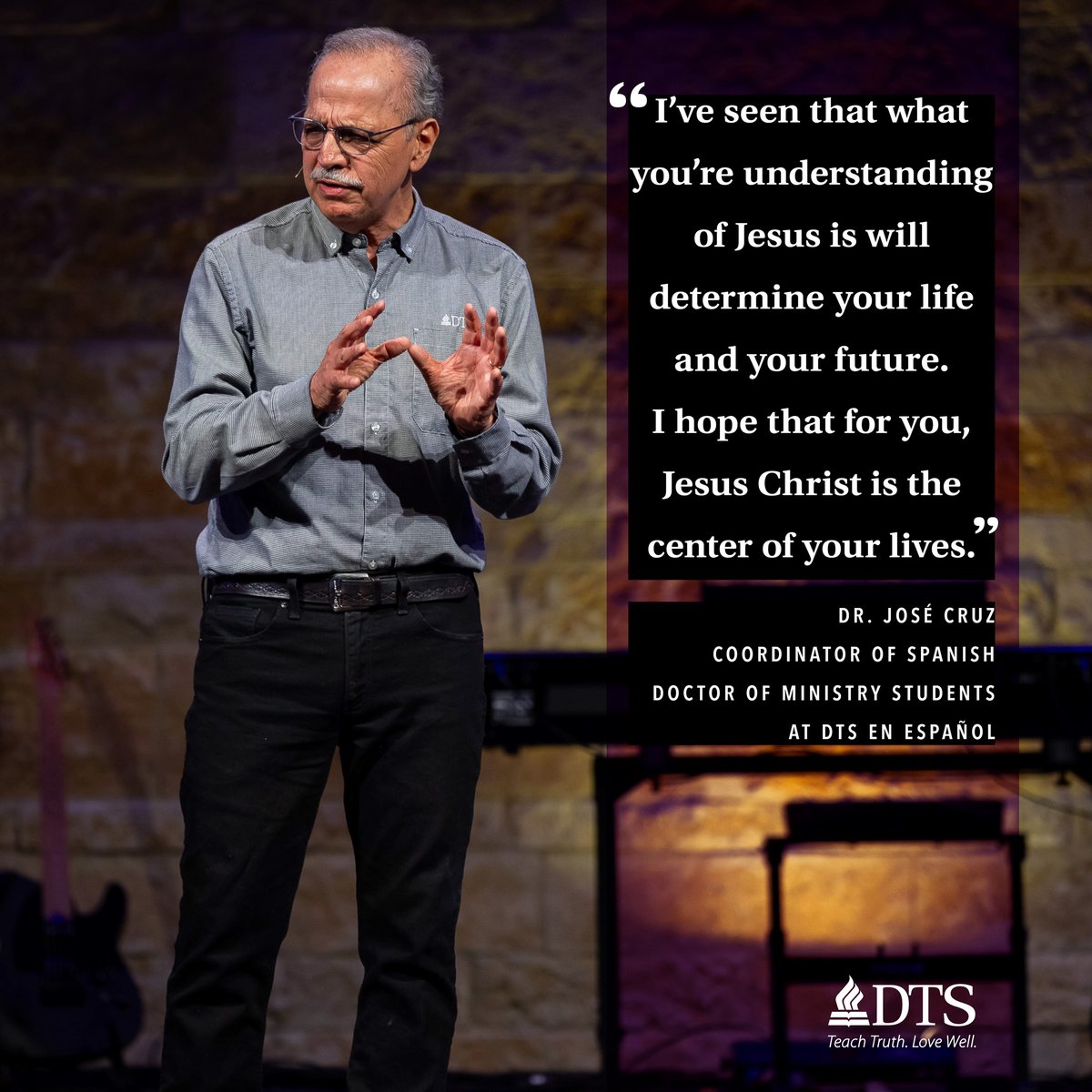 DallasSeminary's tweet photo. May Jesus Christ be the center of your lives. Watch the full chapel message, "Christ the Center of Our Life and Ministry" here: https://t.co/wTHqHFagqF
#dts #teachtruth #lovewell #dallasseminary #christiancontent #thegreatcommission #christianquotesdaily #wordsofinspiration https://t.co/yAIaG4mtE3