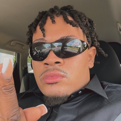 Andrewalkerr0's tweet photo. #NewProfilePic https://t.co/5jR5BiByvm