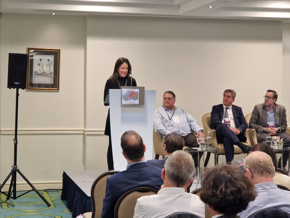 SimpleLogistica's tweet image. SIMPLE presenta su versión final en FEDeRATED Final Event, como uno de sus LivingLabs. @transportesgob @PuertosEstado y @Adif_es destacan el éxito de SIMPLE y @FeRated en la interoperabilidad de plataformas digitales de logística, con la colaboración de @WeAreAltia y @railsider_