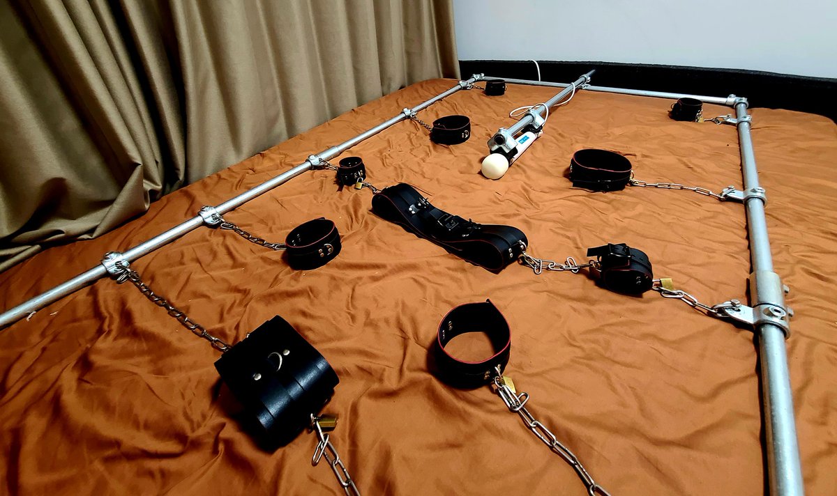 mogu_studio's tweet photo. Come and stay the night? 😉

#sm #bdsm #kink #sensorydeprivation #奴隶 https://t.co/63smfozTzH
