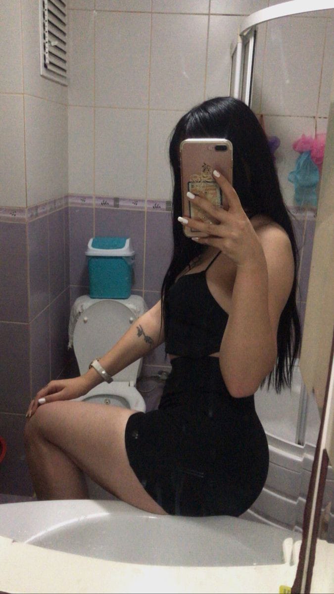 Denizli sadece WhatsApp günaydın 
Yokmu sabah sabah sikmek isteyen