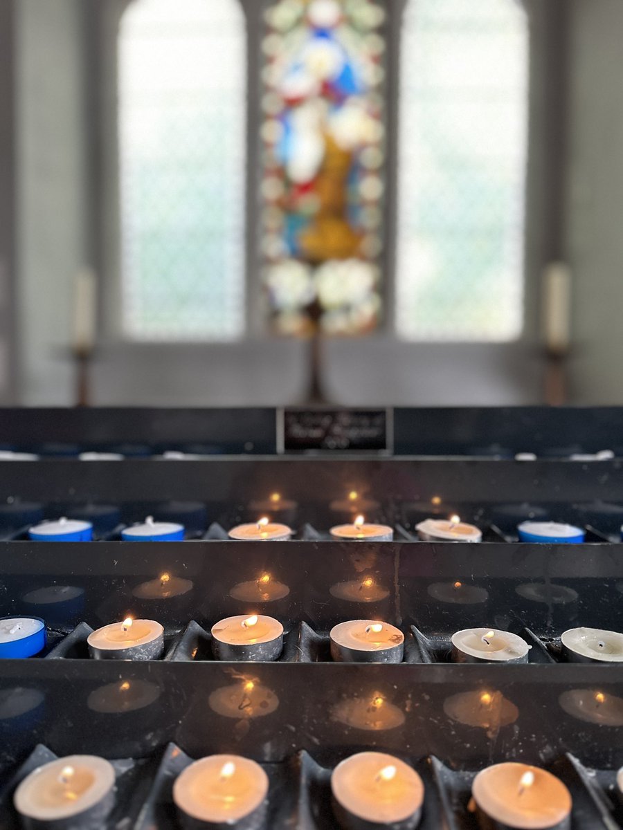 SpiritusCollege's tweet photo. During Saturday evening worship our community lit candles for peace. Although extinguished at the end of worship they were taken to a local church to be relit, symbolising that our prayers are never extinguished
#prayforpeace🕊️
#theologyforliving 
#SWMTC https://t.co/xMKCyMprrC