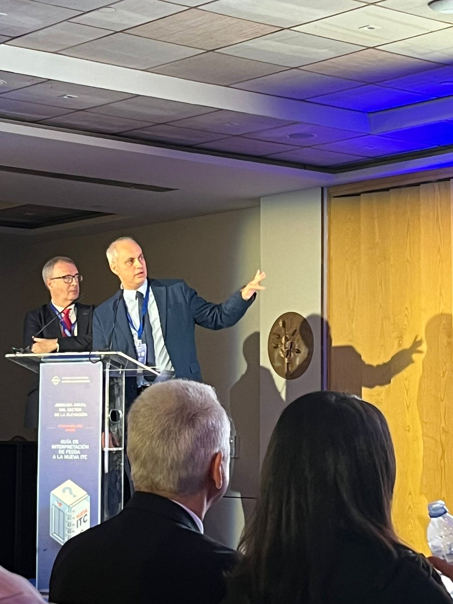 TUVSUD_ES's tweet photo. Nuestro Director de la División de #Industria, José Manuel Flórez, participó como ponente en la Jornada Anual de la FEEDA el 29/11/2023. 🗓️ Durante su intervención, abordó el tema de las futuras #InspeccionesDeAscensores según la nueva #ITC

+ info 👉 https://t.co/7GJqo1tKJD https://t.co/MomkTI1uuv