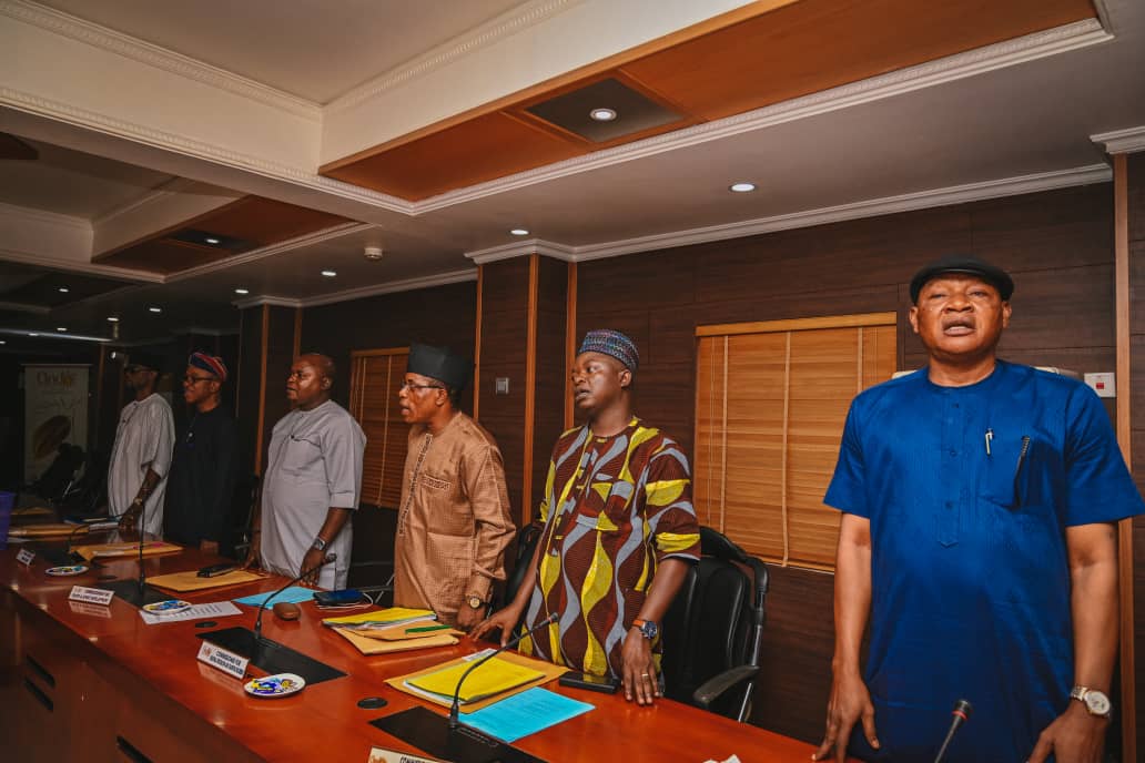 BREAKING: Ondo Deputy Governor, Aiyedatiwa Presides Over State Excos’ Meeting

The Deputy Governor, Hon. Lucky  Aiyedatiwa is currently presiding over the meeting as the Vice Chairman of the council. 

Details of the meeting coming soon