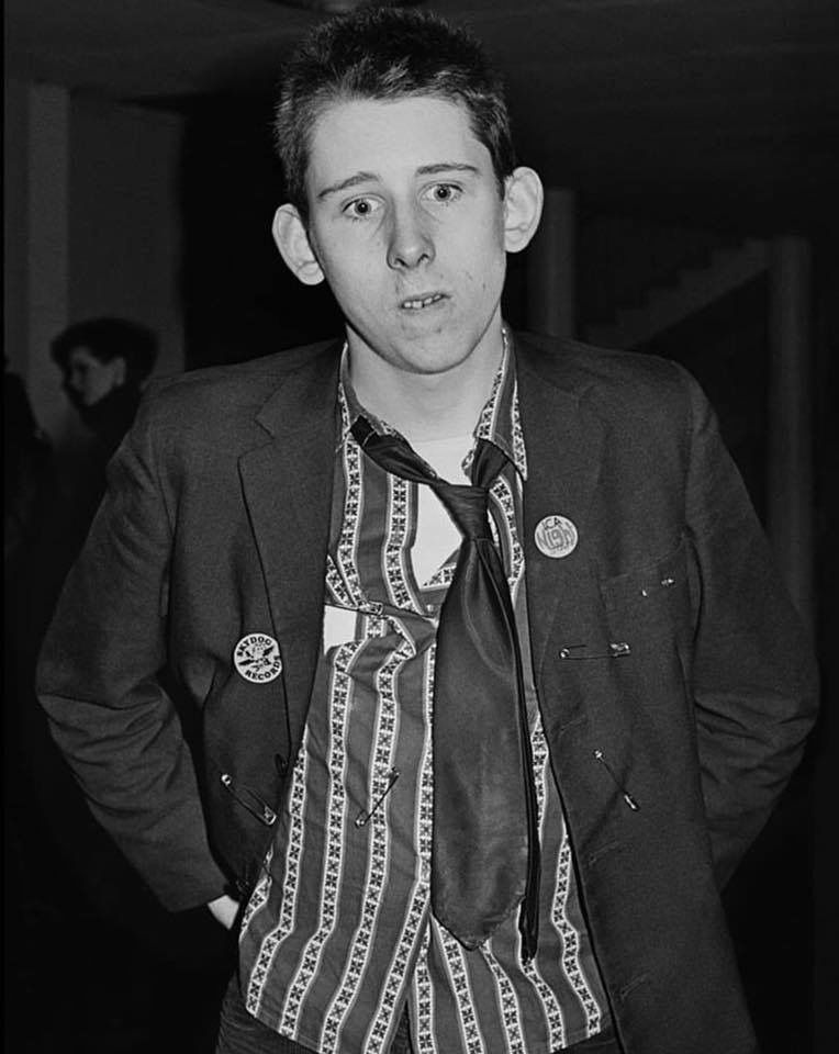 jonhillcock's tweet photo. "I'm following the Irish tradition of songwriting, the Irish way of life, the human way of life. Cram as much pleasure into life and rail against the pain you have to suffer as a result. Or scream and rant with the pain and wait for it to be taken away with beautiful pleasure" 🖤 https://t.co/Vyl1RMQooy